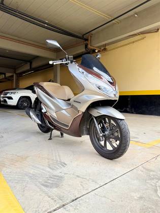 HONDA PCX DLX HONDA PCX DLX